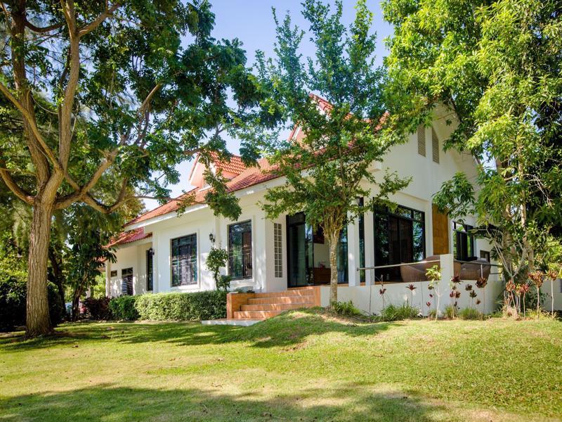 Villa Miracle Rawai Exterior foto