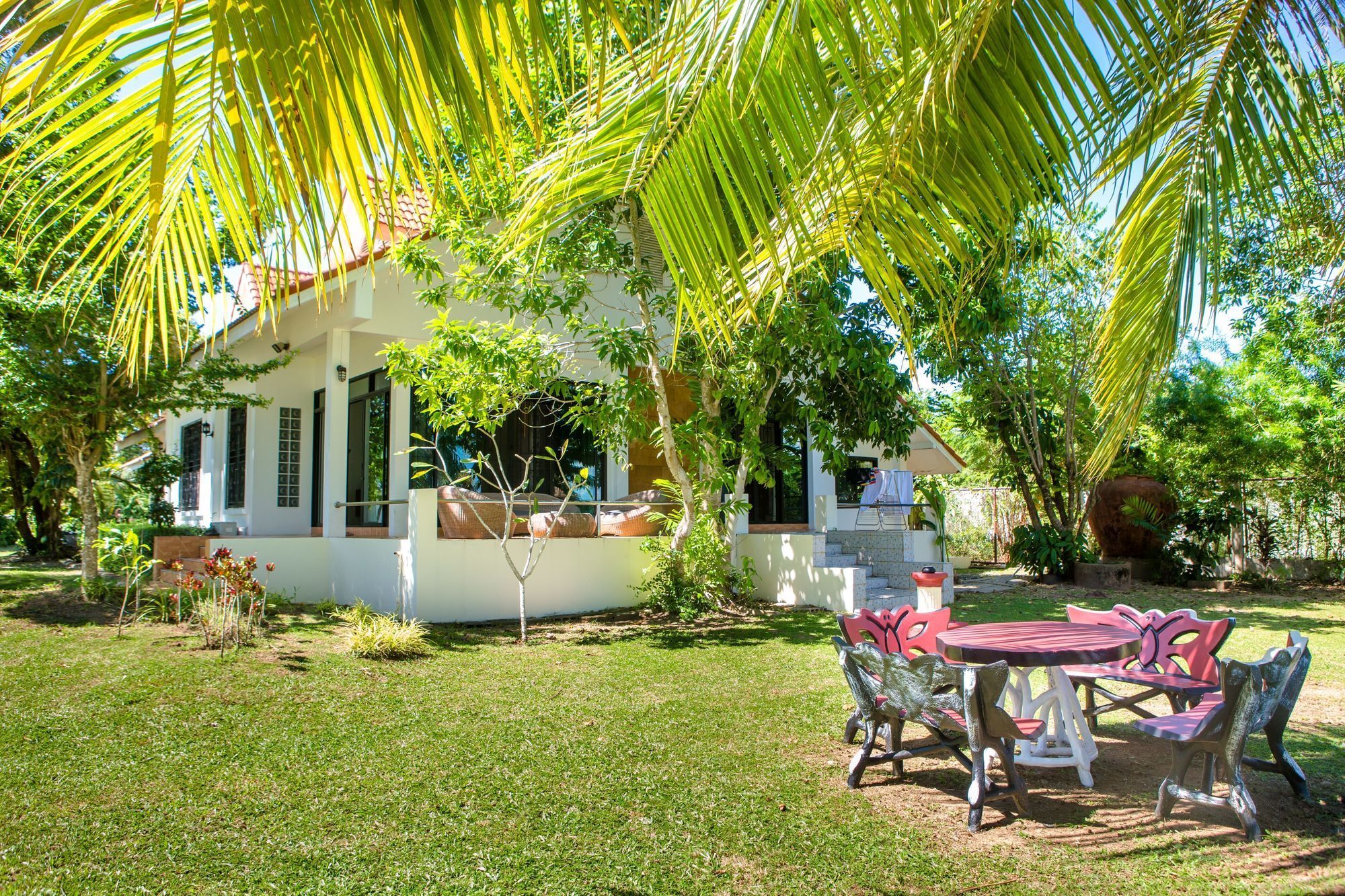 Villa Miracle Rawai Exterior foto
